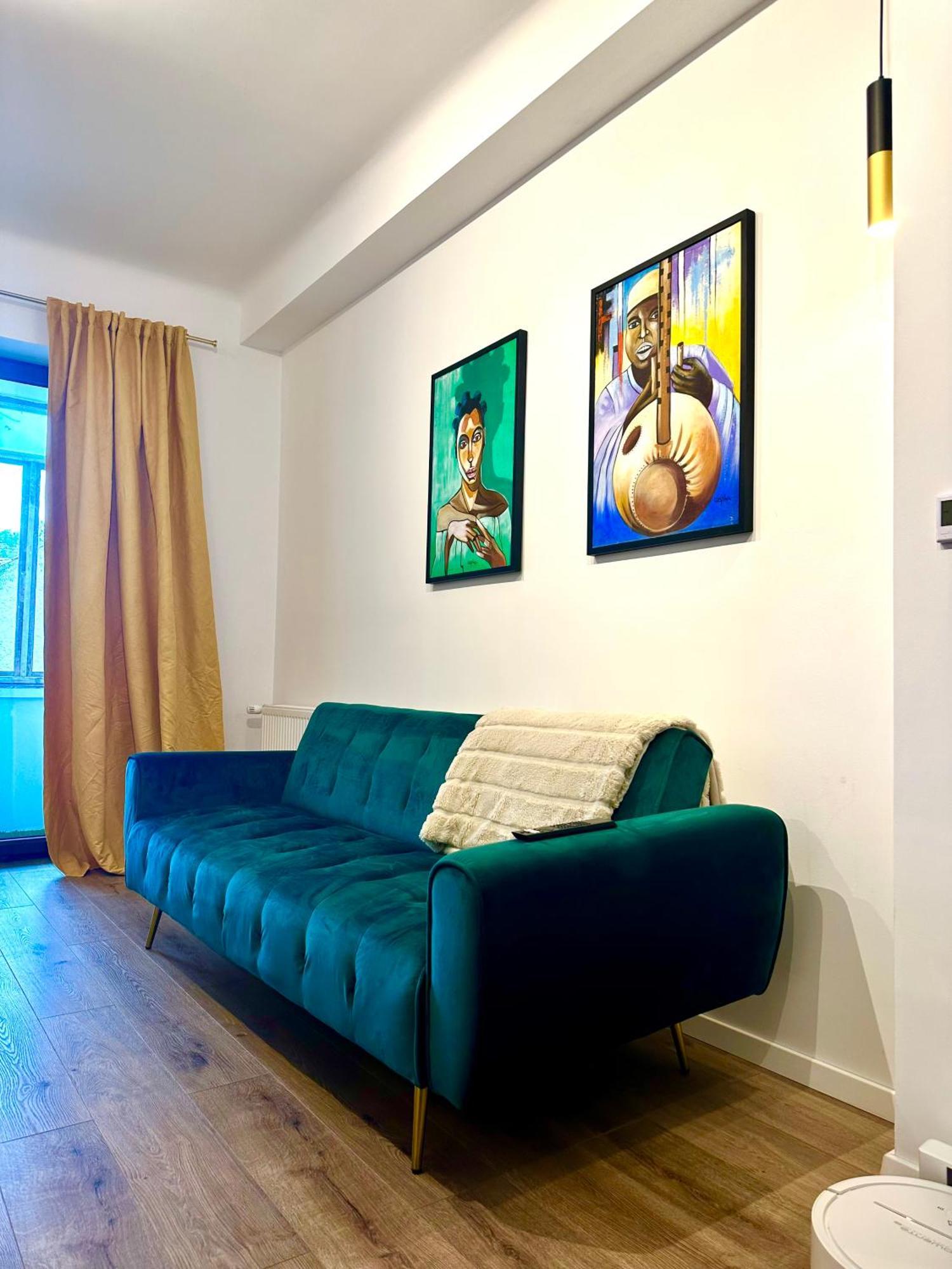 Peaceful Condo For Romantic Getaways Near Black Church - 3Min Walk Brasov Ngoại thất bức ảnh